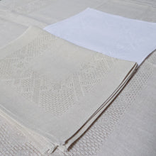 Load image into Gallery viewer, White and natural Etamine Irish linen placemats