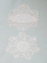 Load image into Gallery viewer, Lace &quot;Meadow Daisy&quot; Mat/Doily