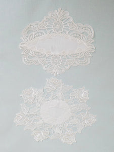Lace "Meadow Daisy" Mat/Doily