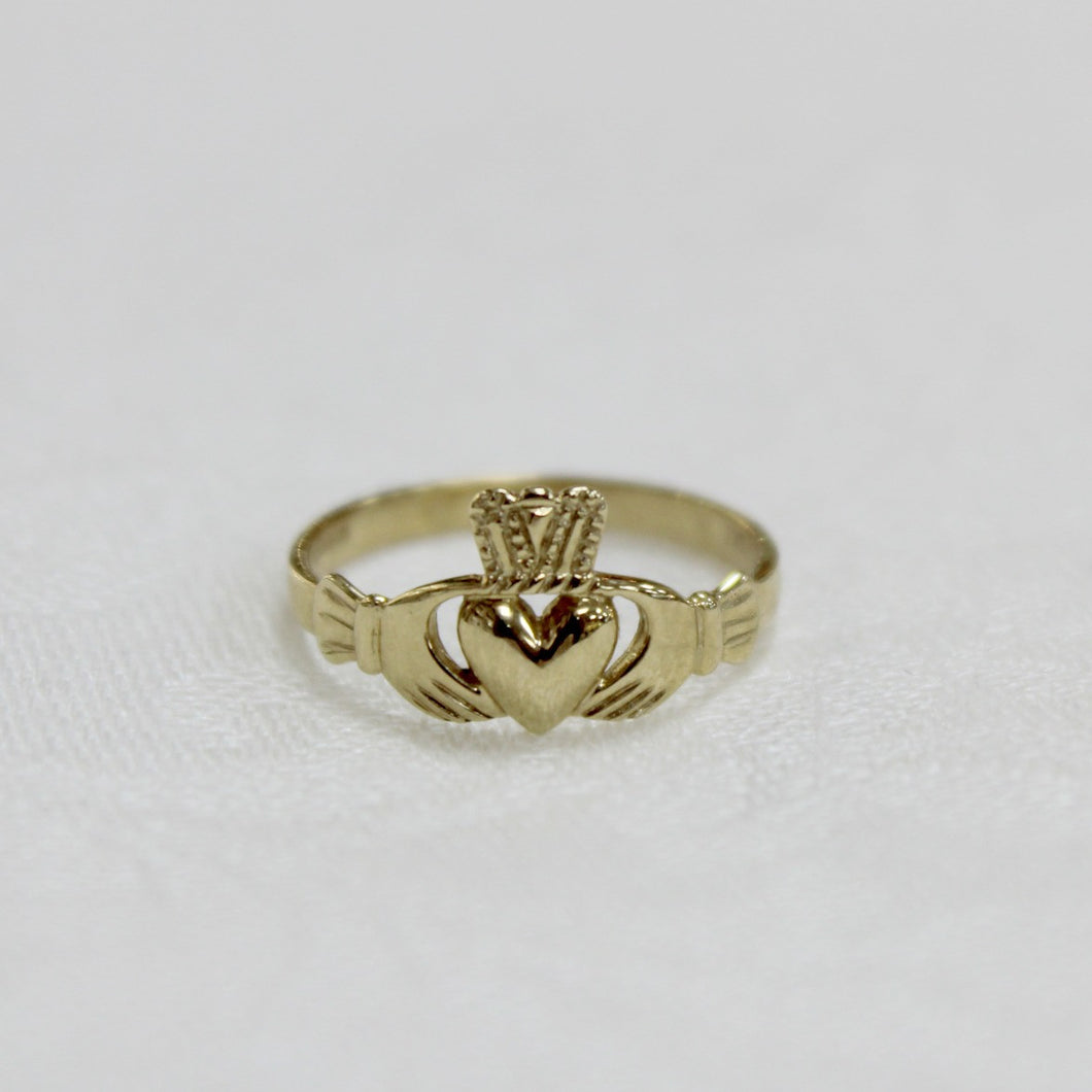 Ladies Gold Claddagh Ring (9ct)