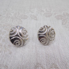 Load image into Gallery viewer, Reaction Celtic Pattern Earrings- Circle