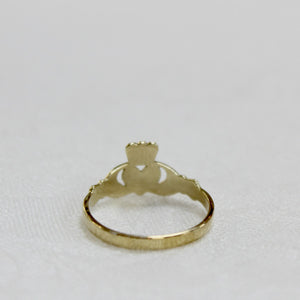 Ladies Gold Claddagh Ring (9ct)