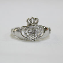 Load image into Gallery viewer, Sparkling Claddagh Ring