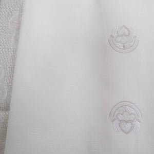 Gold Claddagh Runner- Irish Linen