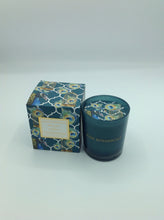 Load image into Gallery viewer, Irish Botanicals Scented Candle