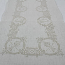 Load image into Gallery viewer, Damask Irish Linen Runner- Celtic- 12&quot;x54&quot;