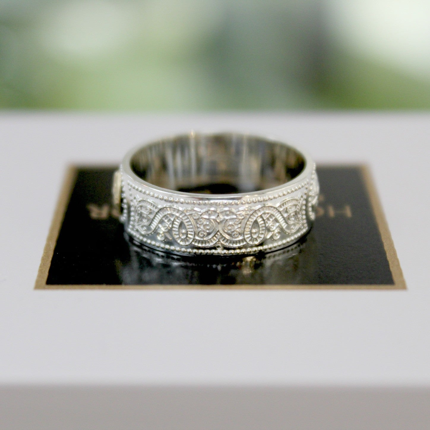 House of Lor Arda Ring Black Abbey Crafts