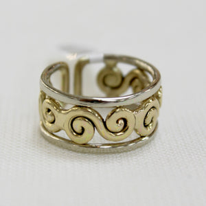 Grange ring with swirl design