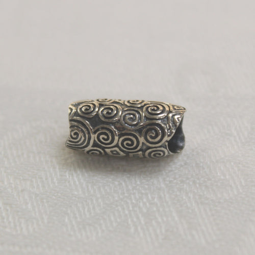 Tara's Diary Charm- Newgrange Iconic Bead