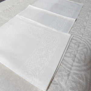 Damask Irish Linen Placemat - "Colmcille", White